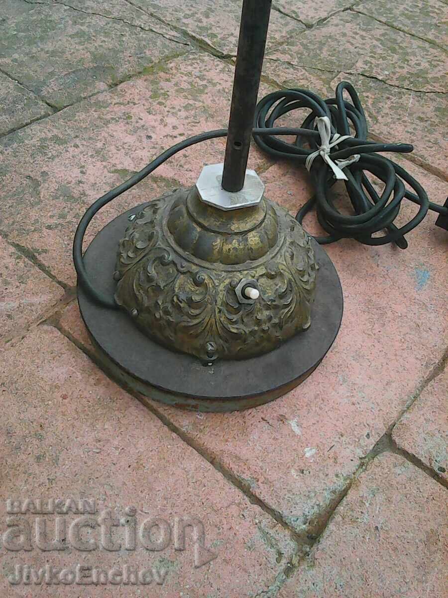 Delivery of Old enamel. lamp Delivery of Old enamel. lamp