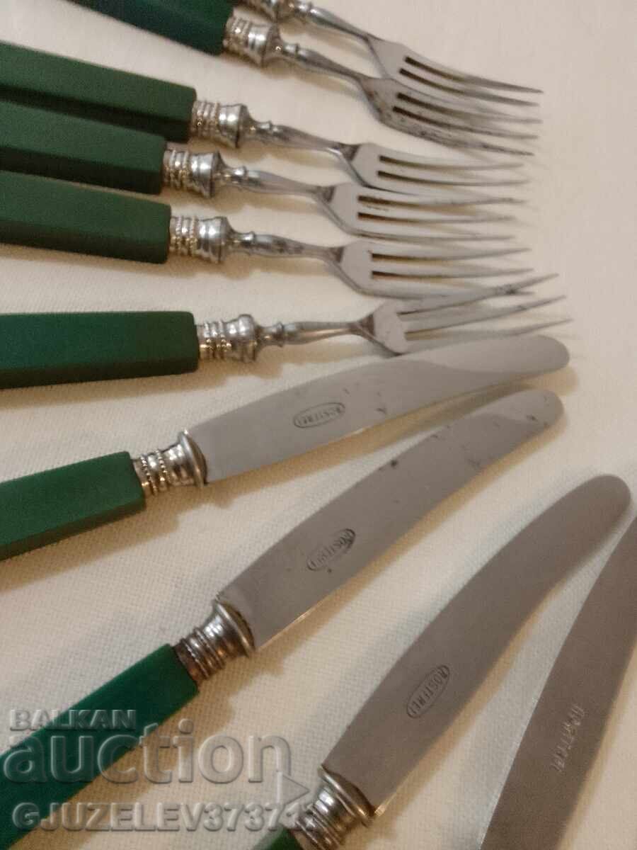 Auction cutlery, grills Auction cutlery, grills