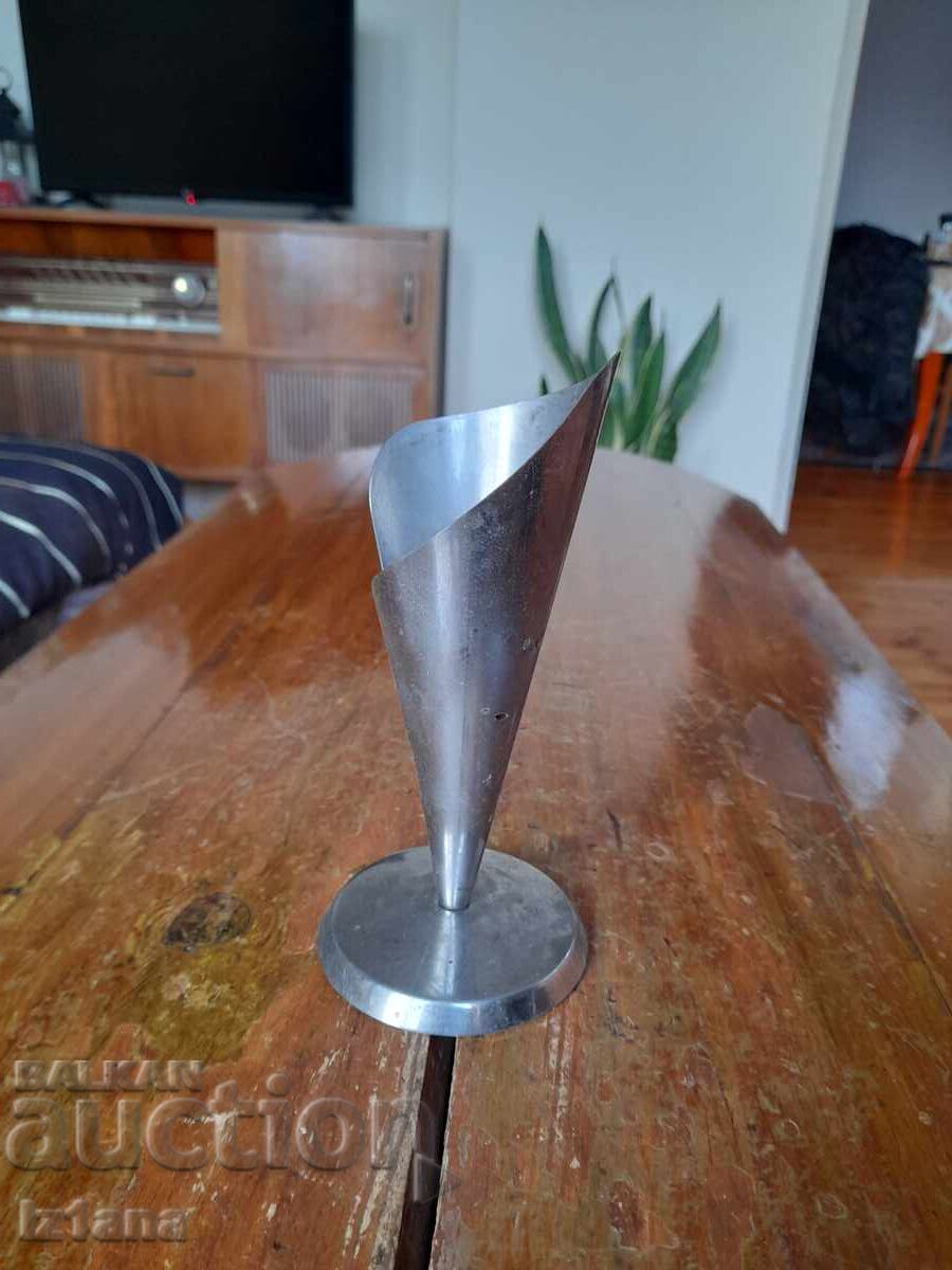 Old stainless napkin holder with price 16.00 BGN | € 8.18 Old stainless napkin holder with price 16.00 BGN | € 8.18