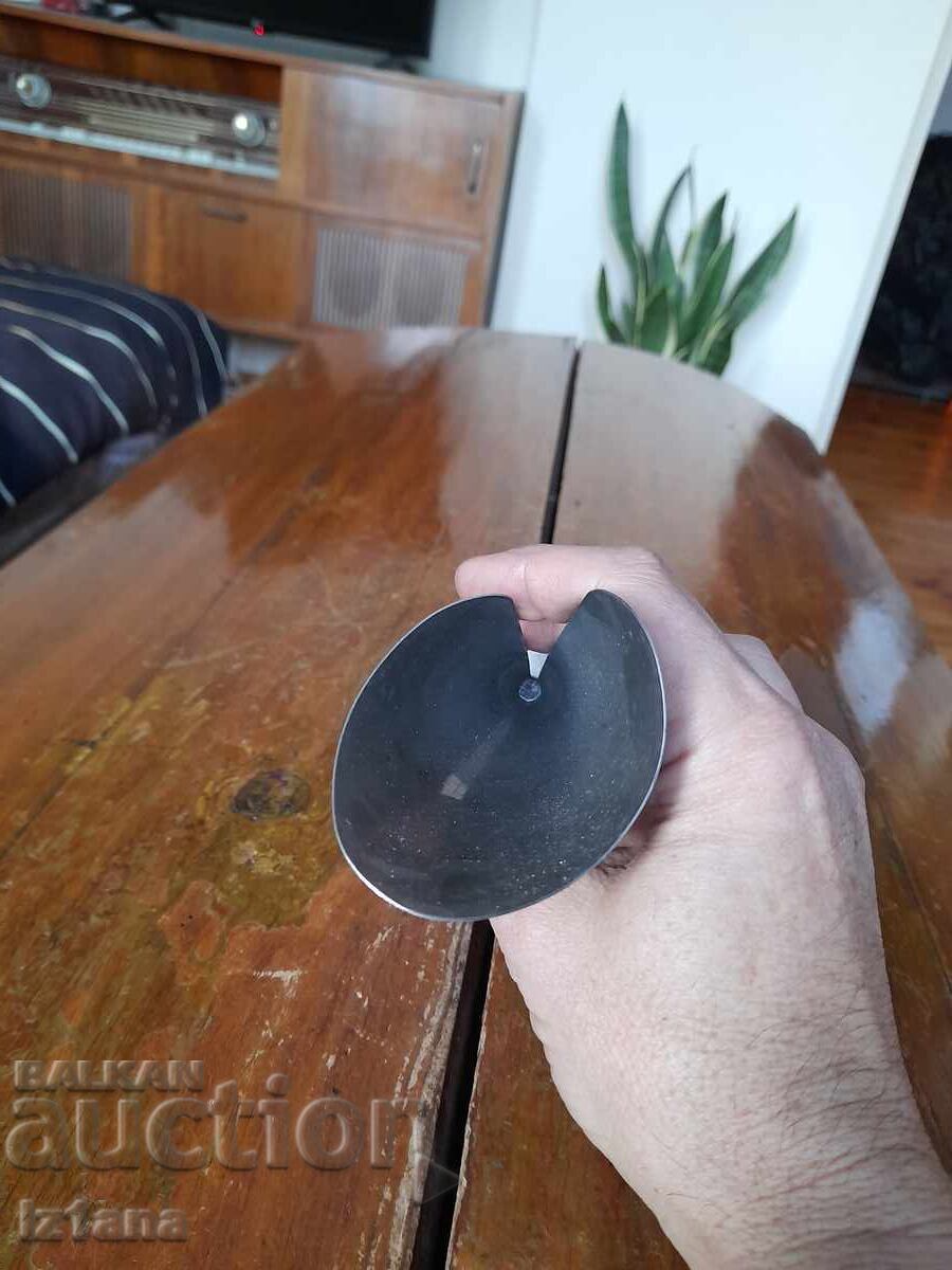 Delivery of Old stainless napkin holder Delivery of Old stainless napkin holder