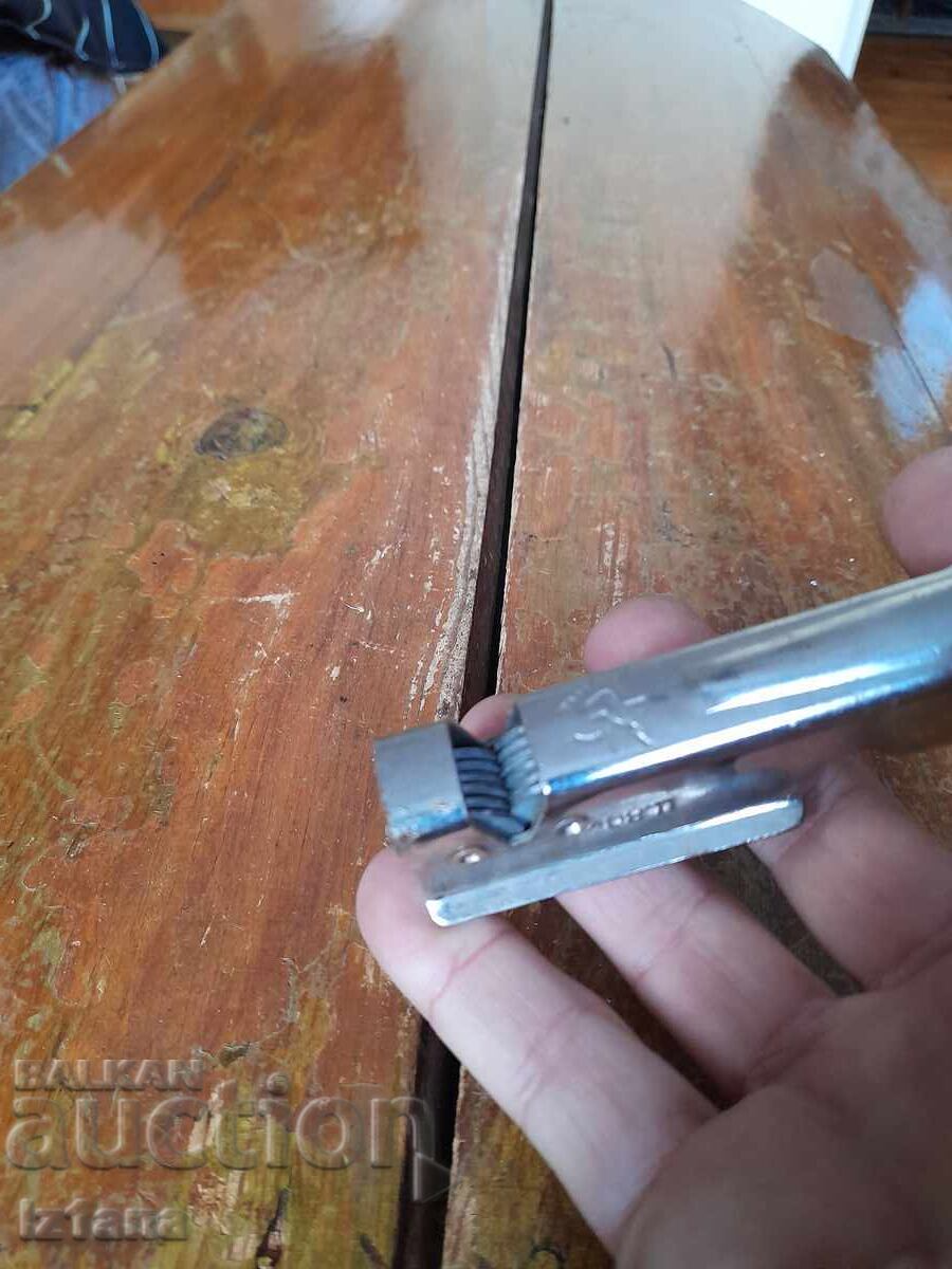 Аукцион Стара отварачка,точило Аукцион Стара отварачка,точило