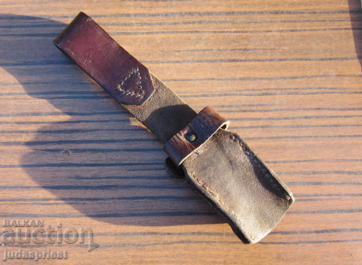 Παράδοση παλιό δερμάτινο lopus carrier για ξιφολόγχη στρατιωτικού μαχαιριού Παράδοση παλιό δερμάτινο lopus carrier για ξιφολόγχη στρατιωτικού μαχαιριού