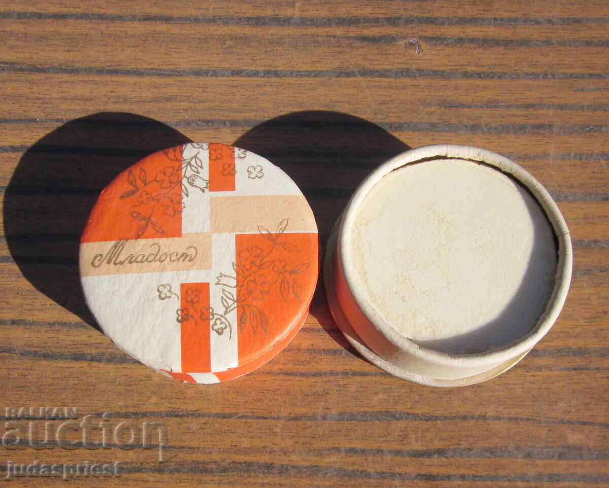 παλιά βουλγαρική γυναικεία σκόνη Mladost σε κουτί από χαρτόνι - 5 παλιά βουλγαρική γυναικεία σκόνη Mladost σε κουτί από χαρτόνι - 5