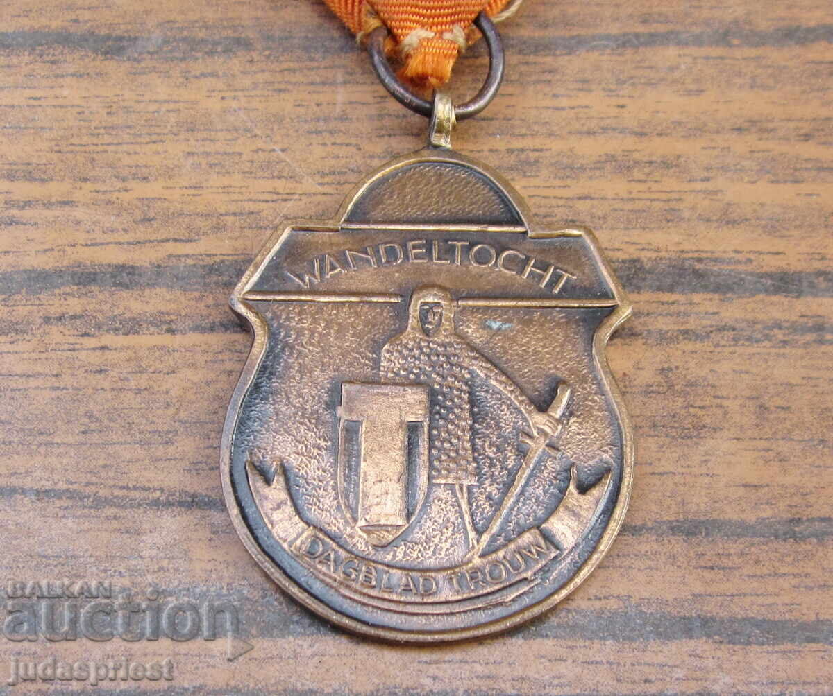 Δημοπρασία παλιό σήμα παραγγελίας μεταλλίων Ολλανδίας με ιππότη και κορδέλα Δημοπρασία παλιό σήμα παραγγελίας μεταλλίων Ολλανδίας με ιππότη και κορδέλα