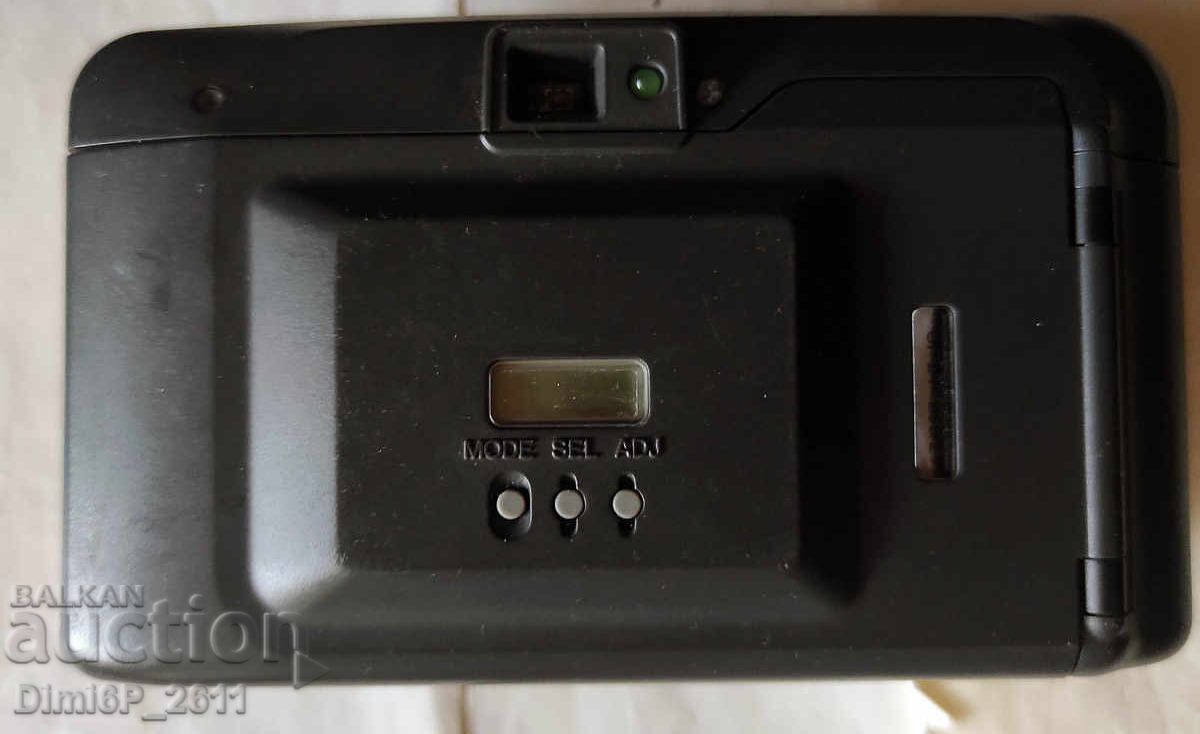 Auction  Minolta Freedom Action Zoom AF 90 camera