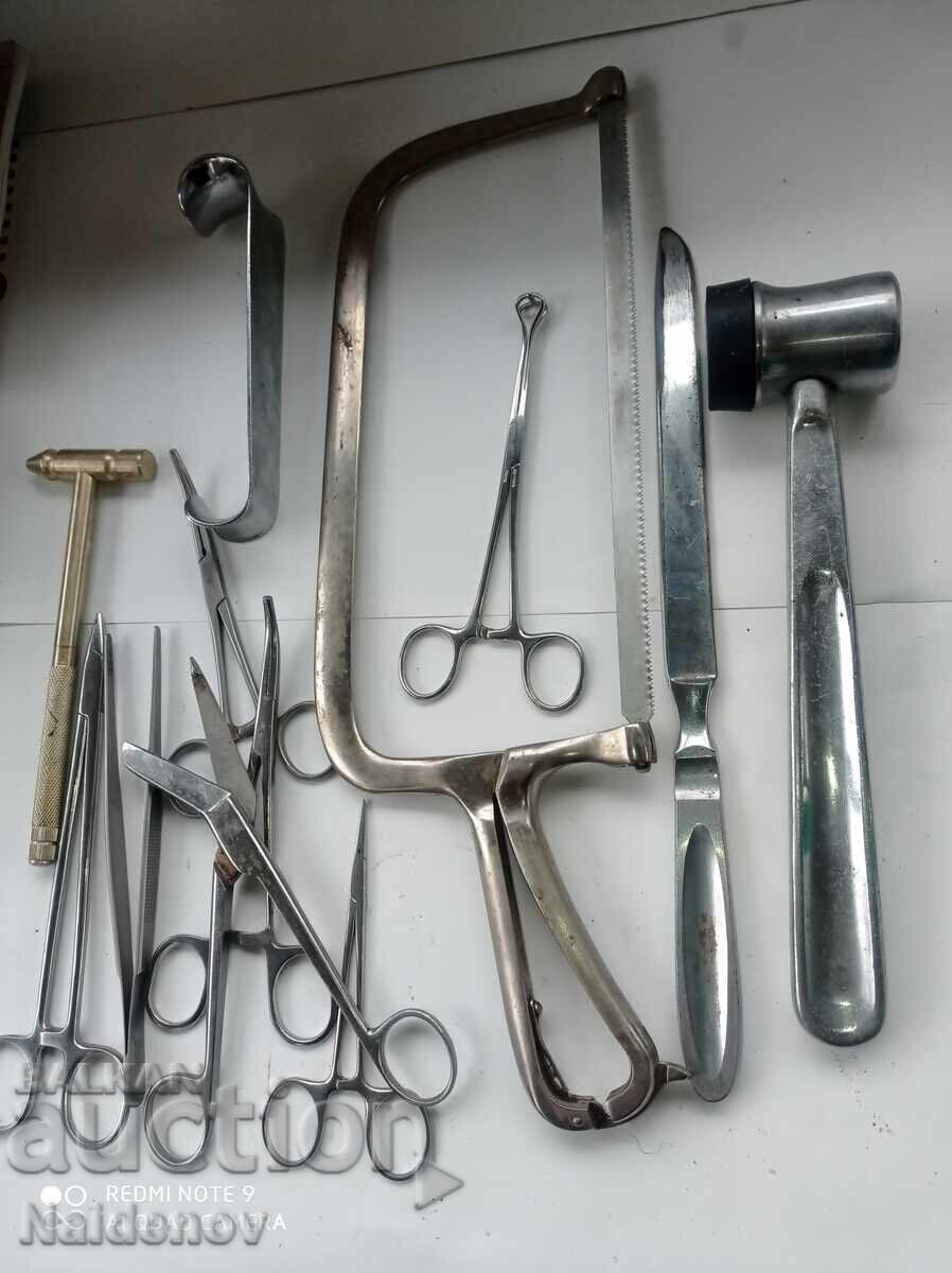Auction  Medical instruments lot surgical