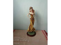 Πουλάω ένα αγαλματίδιο κυρίας - δεκαετία του 1930