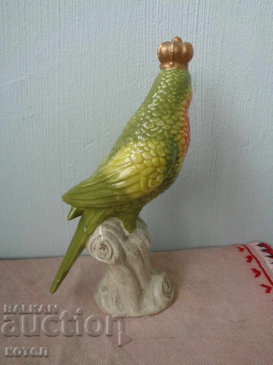 Auction For sale: Enameled and polychrome porcelain sculpture. Auction For sale: Enameled and polychrome porcelain sculpture.