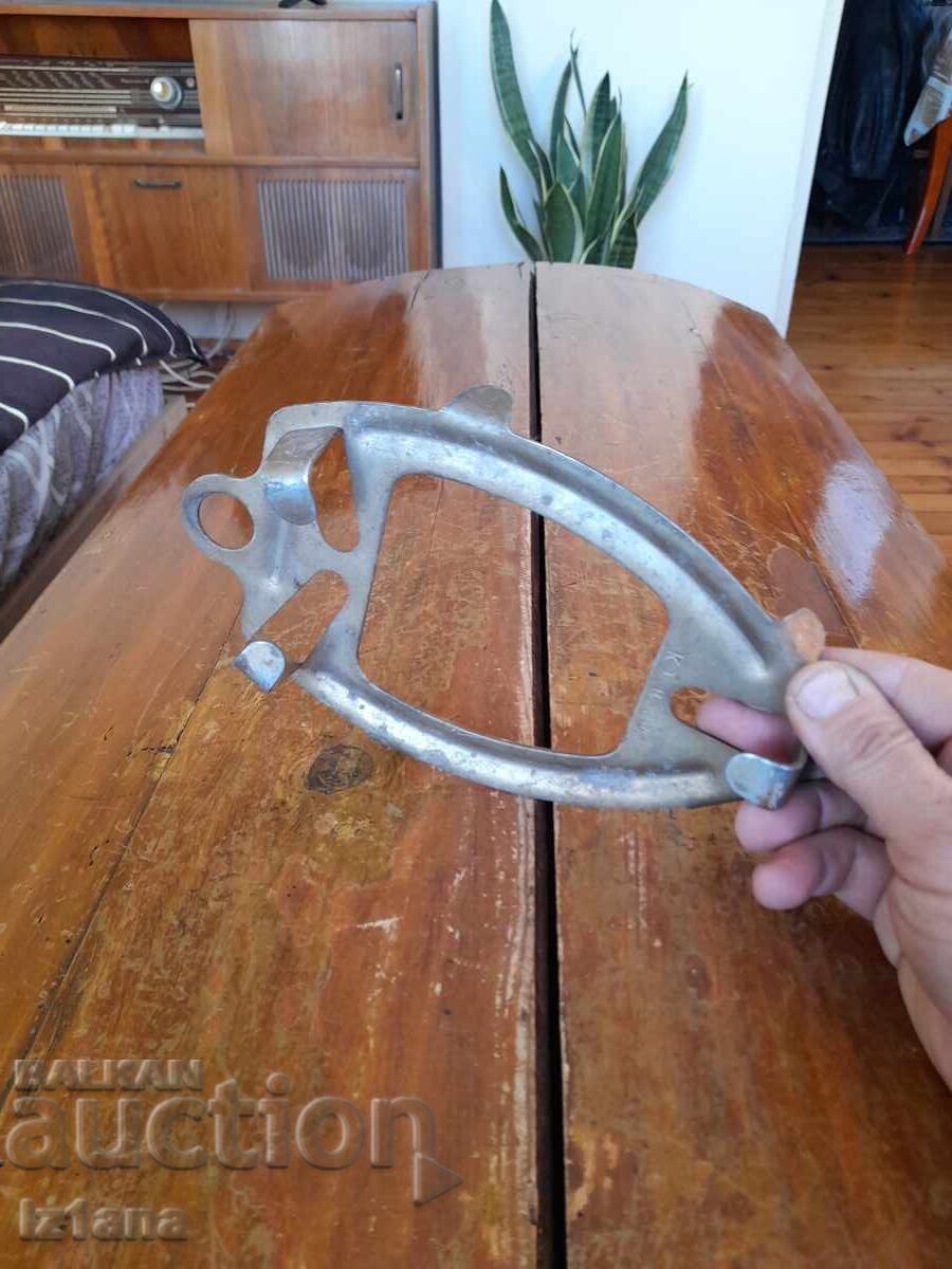 Auction Old iron stand Auction Old iron stand