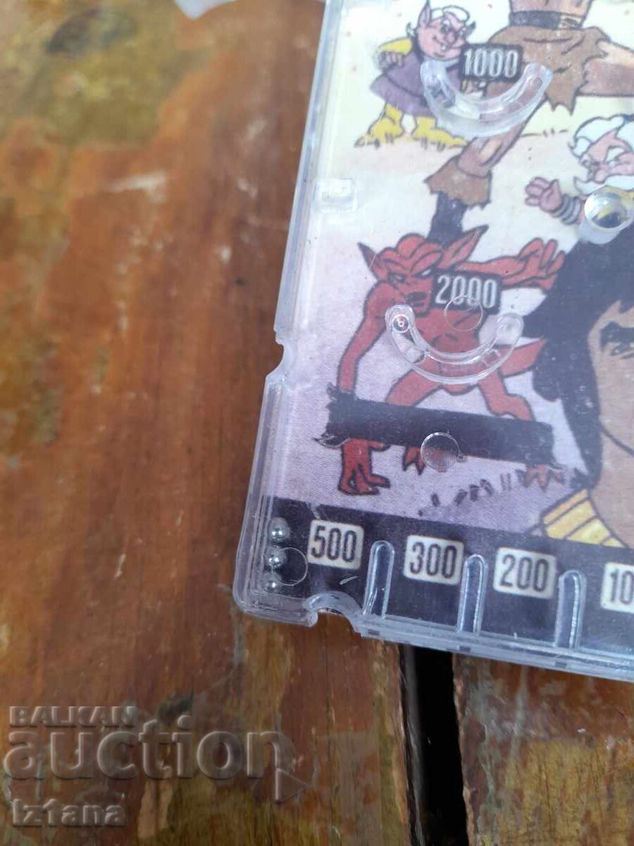 Licitație Un vechi joc de pinball pentru copii