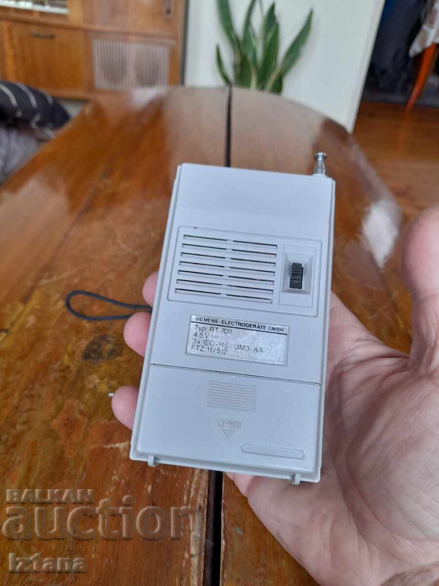 Auction Old radio, radio receiver Siemens Melodie RT 702 Auction Old radio, radio receiver Siemens Melodie RT 702