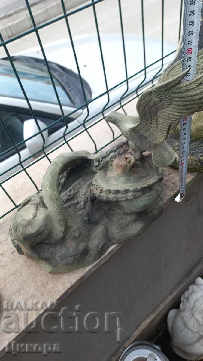 OLD BRONZE FIGURE STATUETTE with price 350.00 BGN | € 178.95 OLD BRONZE FIGURE STATUETTE with price 350.00 BGN | € 178.95