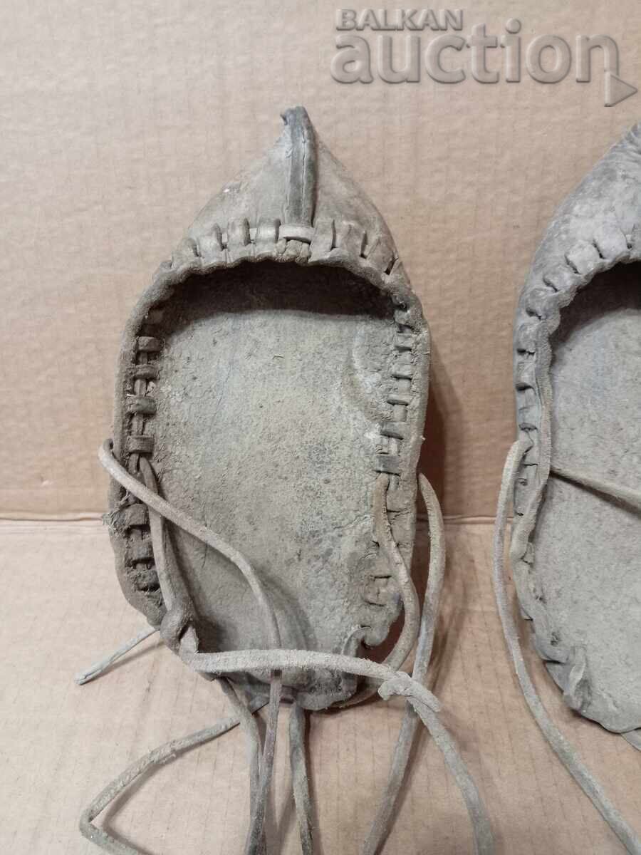 Livrarea jachete de piele de epocă