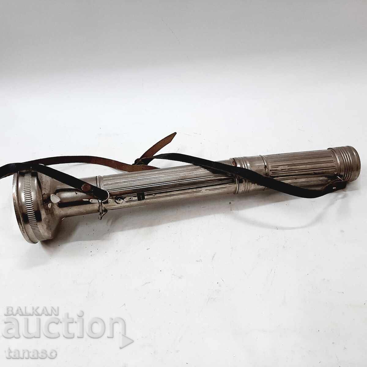 Delivery of Old metal spotlight, lantern (7.3) Delivery of Old metal spotlight, lantern (7.3)