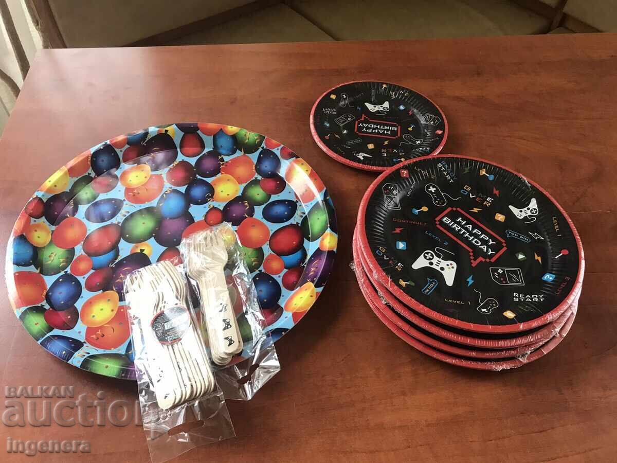 BIRTHDAY TABLEWARE SET PRESSED CARDBOARD PLASTIC NEW BIRTHDAY TABLEWARE SET PRESSED CARDBOARD PLASTIC NEW