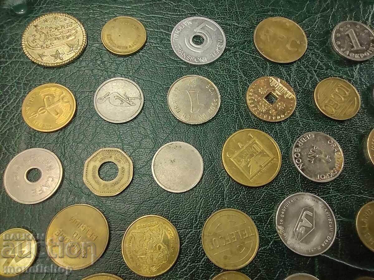 Auction  250pcs. different tokens from all over the world