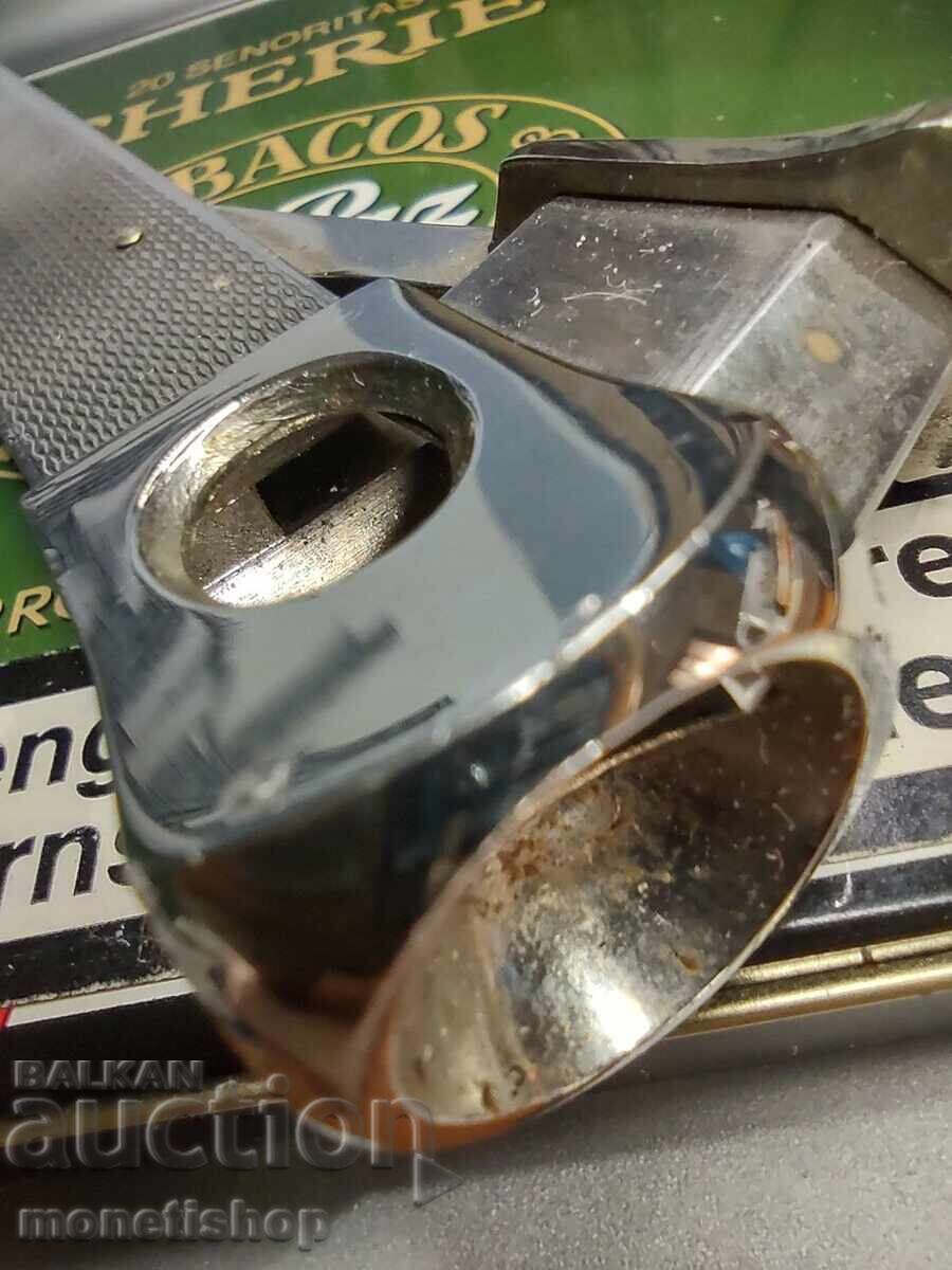 Πυροκόφτης Solingen + δώρο μεταλλική ταμπακιέρα με τιμή 250.00 BGN | € 127.82 Πυροκόφτης Solingen + δώρο μεταλλική ταμπακιέρα με τιμή 250.00 BGN | € 127.82