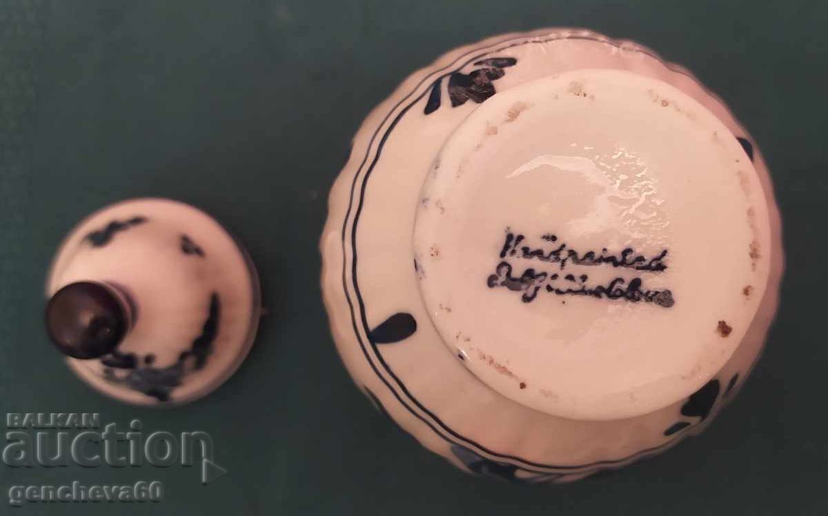 Hand-painted Delft Urn Jar - Netherlands - 5 Hand-painted Delft Urn Jar - Netherlands - 5