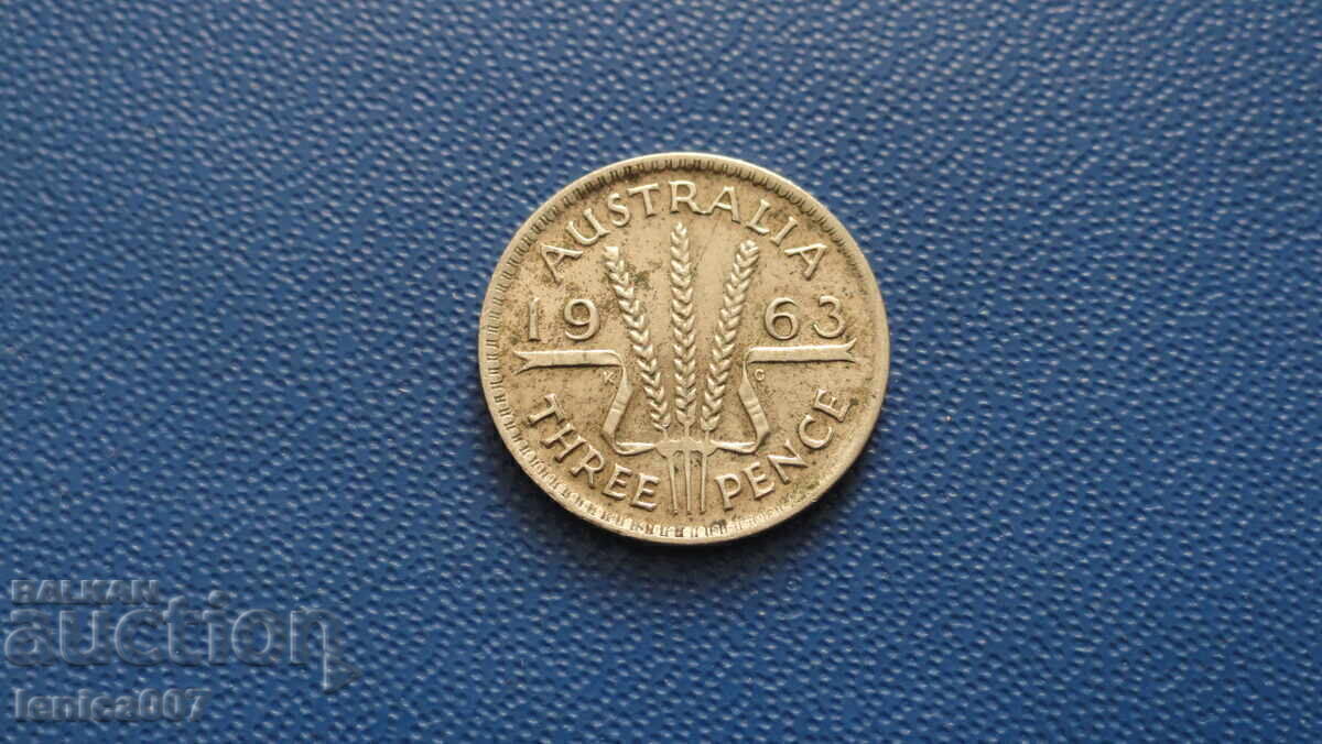 Auction  Australia 1963 - 3 pence (m)