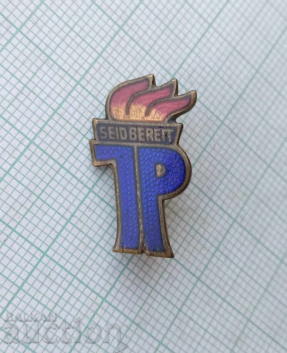 17887 GDR Thälmann pioneer, pioneer union Germany - enamel with price 2.00 BGN | € 1.02 17887 GDR Thälmann pioneer, pioneer union Germany - enamel with price 2.00 BGN | € 1.02