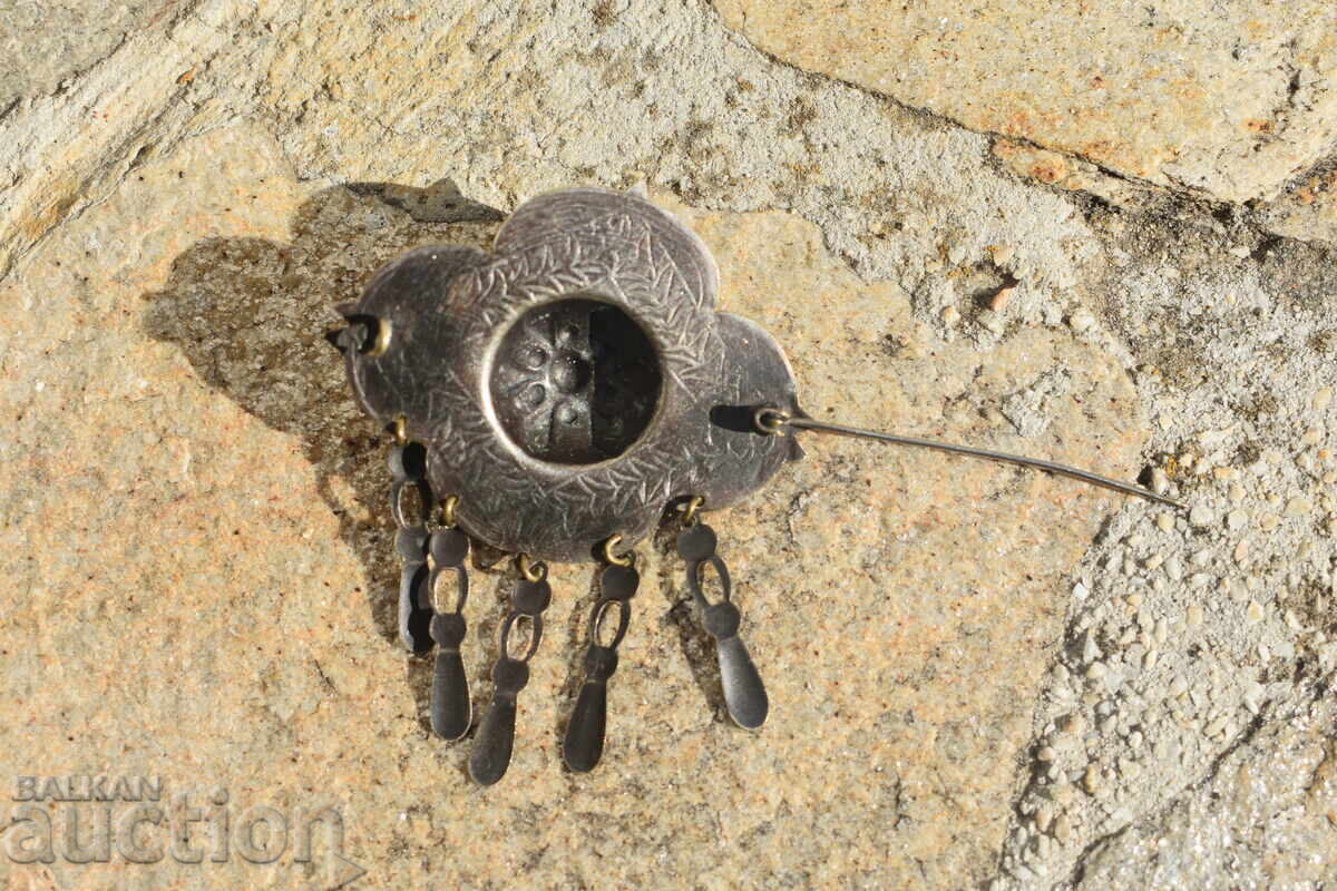 Μια καρφίτσα αναβοσβήνει - 5