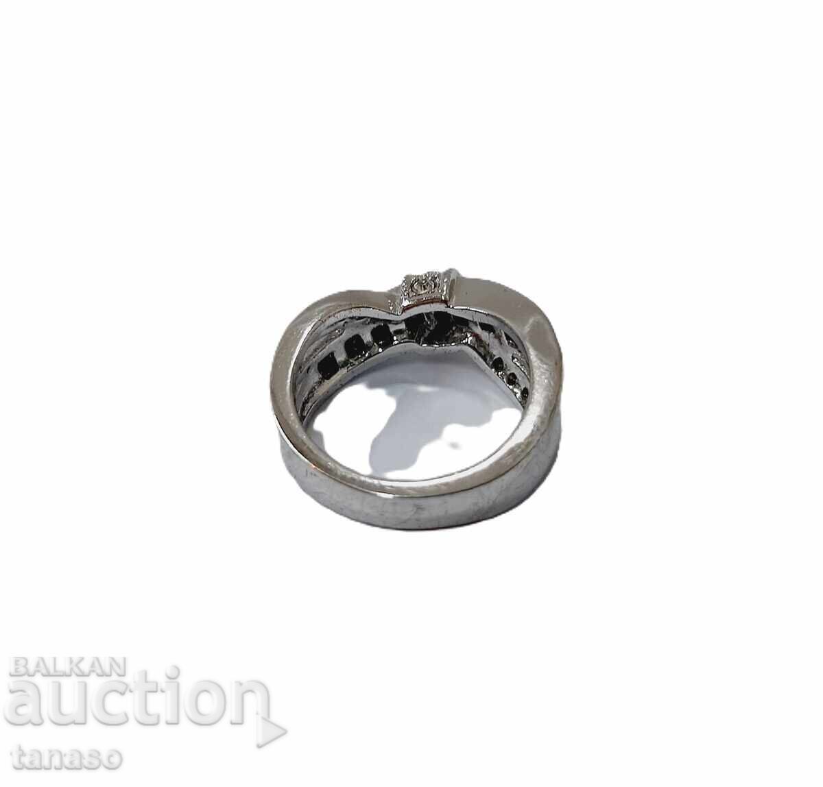 Auction Ring with black quartz and zircons Auction Ring with black quartz and zircons