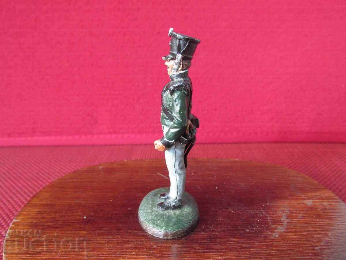 soldat DelPrado cu preț 11.00 BGN | € 5.62 soldat DelPrado cu preț 11.00 BGN | € 5.62