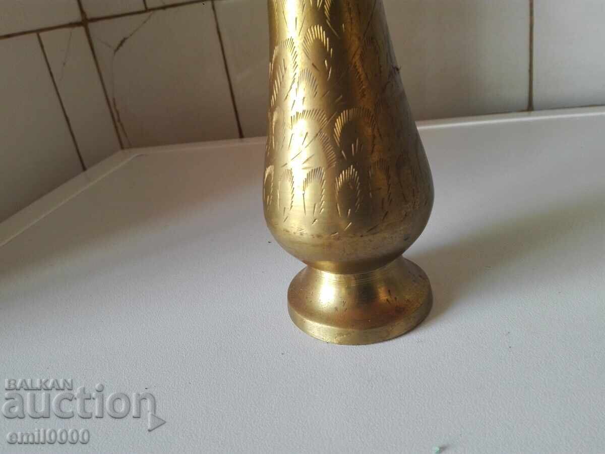Delivery of Brass vase - 4.