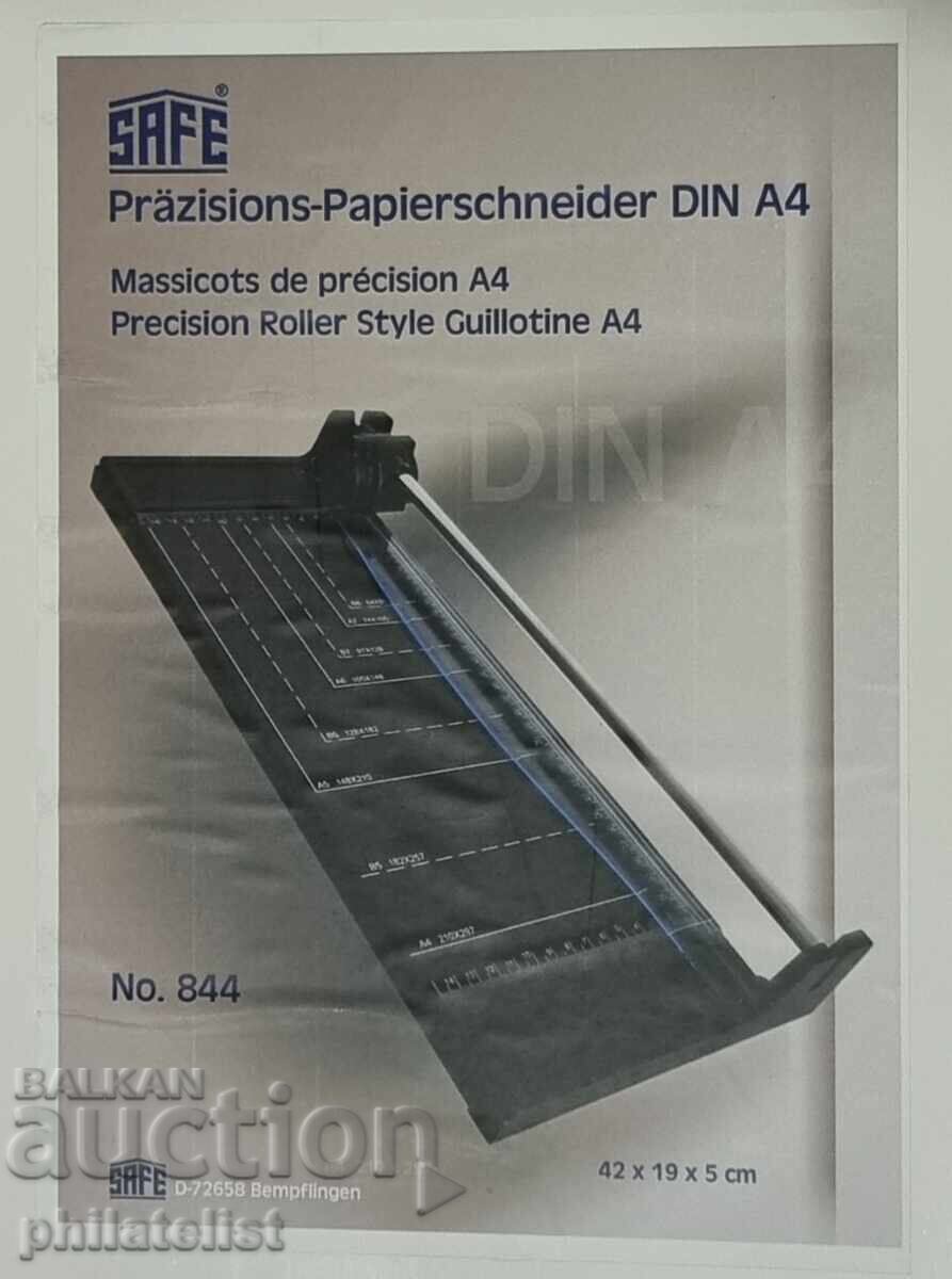 SAFE - Precision roller knife DIN A4 SAFE - Precision roller knife DIN A4