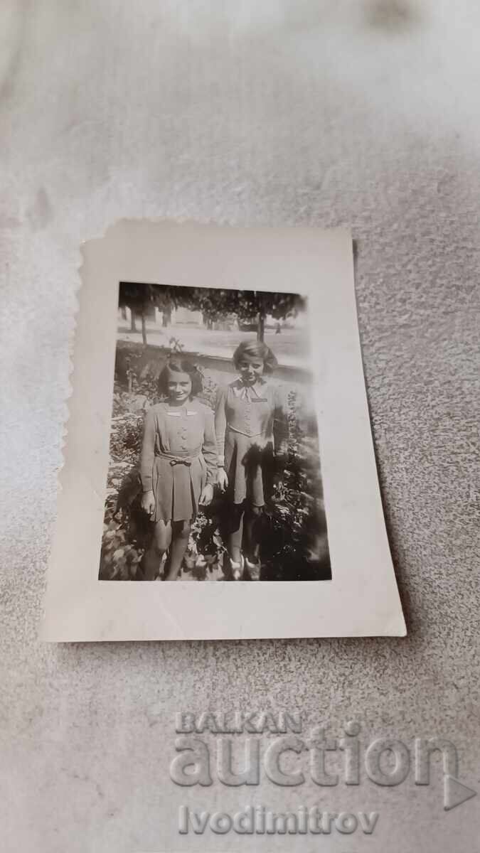 Снимка Две момичета