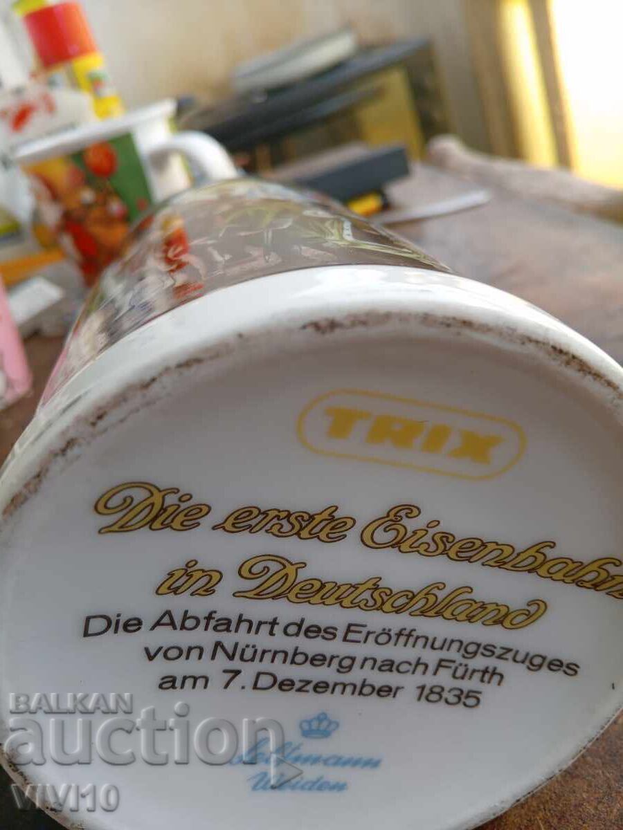 Delivery of Antique mug Germany with drawing