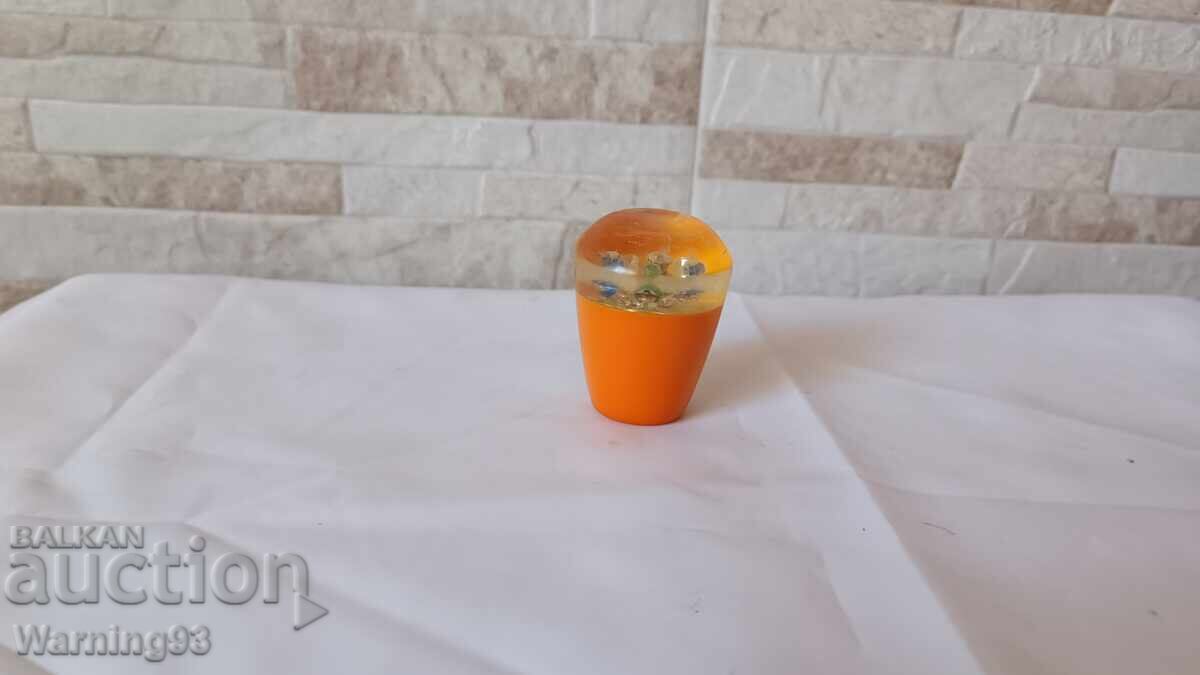 Δημοπρασία Μπάλα εργαλείων - από την κοινωνική εποχή - πολύχρωμη