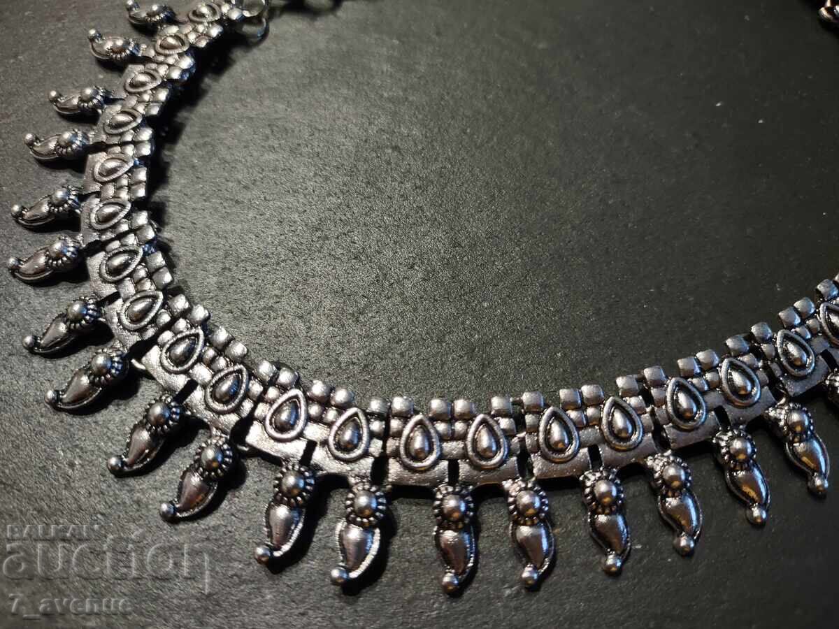 Παράδοση Κολιέ κοσμήματα κολιέ, κατάλληλο για φορεσιά, 24.01.25 Παράδοση Κολιέ κοσμήματα κολιέ, κατάλληλο για φορεσιά, 24.01.25