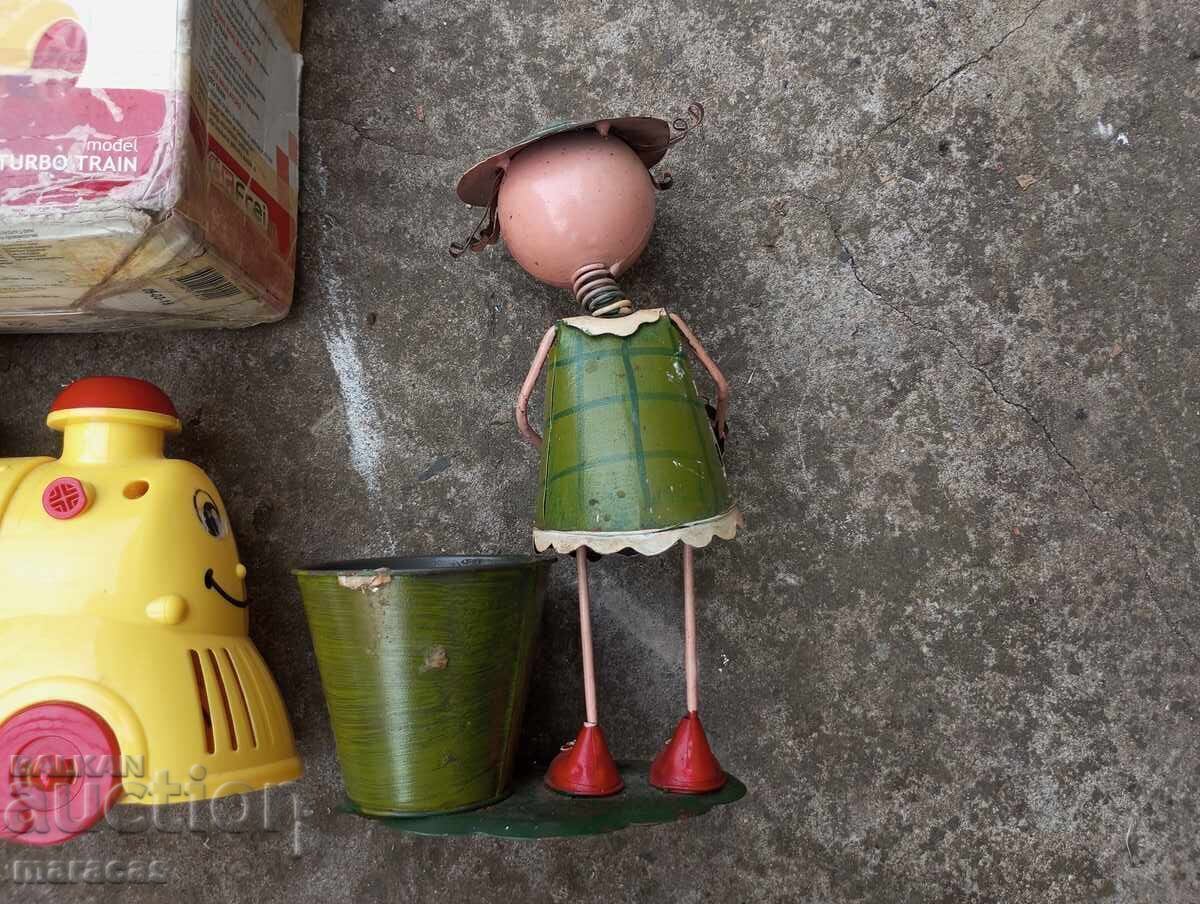 Old children's toys with price 25.00 BGN | € 12.78 Old children's toys with price 25.00 BGN | € 12.78