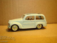 1:43 BRUMM FIAT??? RENAULT?? CAR RETRO MODEL TOY