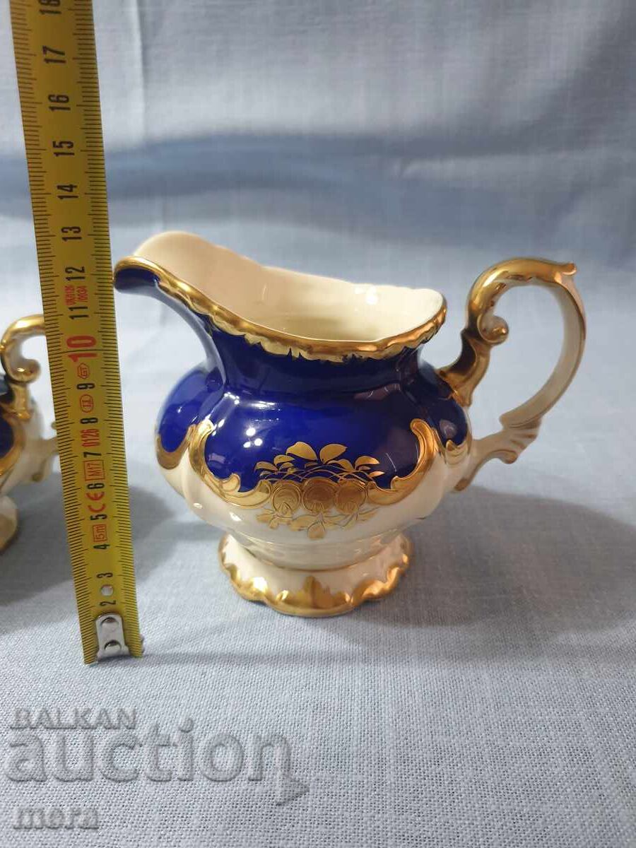 Auction Baroque embossed sugar bowl and latria Severin Handgemalt Auction Baroque embossed sugar bowl and latria Severin Handgemalt
