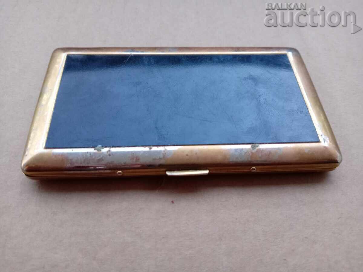 retro vintage bronze business card holder with mirror cigarette case box with price 21.00 BGN | € 10.74 retro vintage bronze business card holder with mirror cigarette case box with price 21.00 BGN | € 10.74