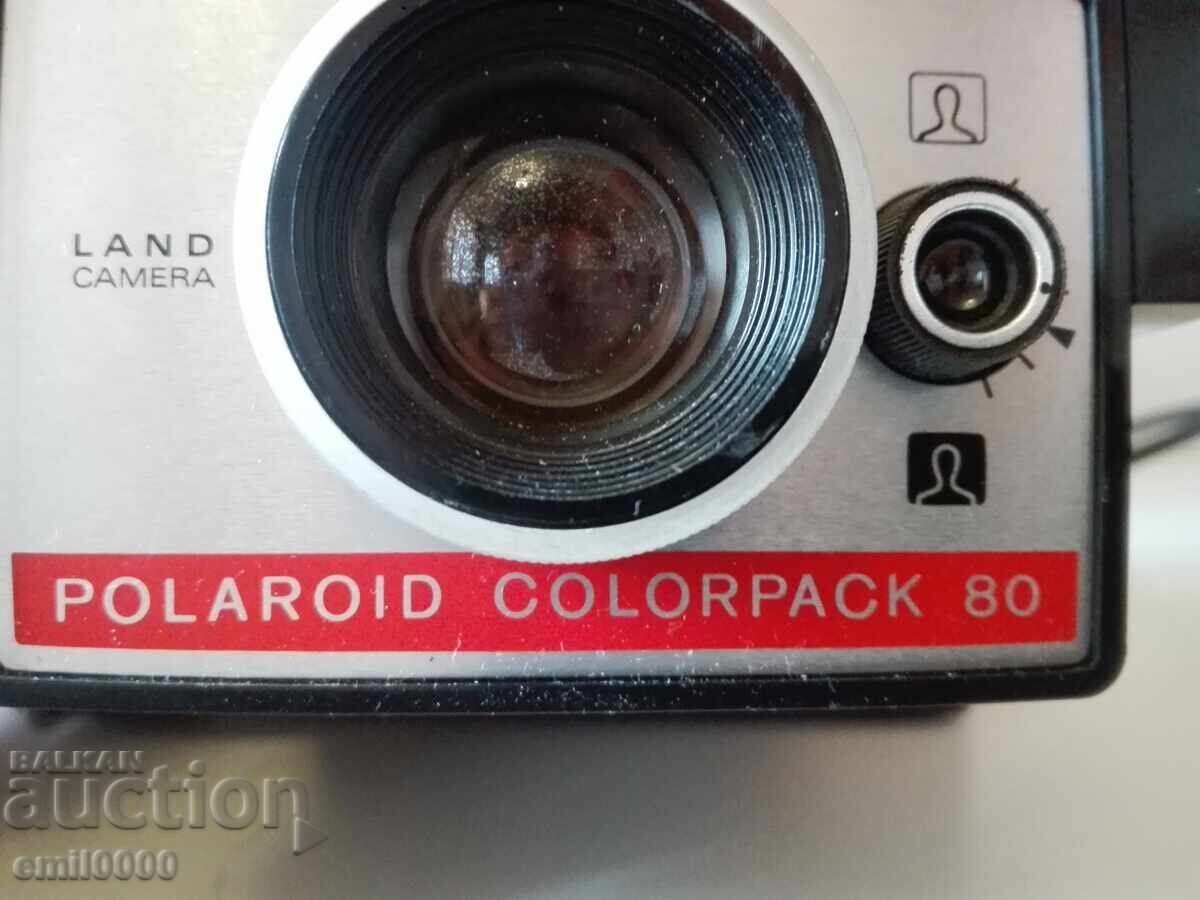 Auction I am selling a Polaroid colorpack 80 camera. Auction I am selling a Polaroid colorpack 80 camera.