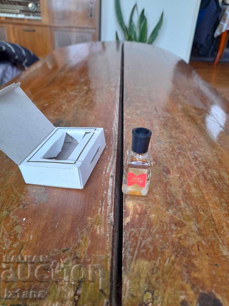 Auction  Old perfume Bon Chance Aroma