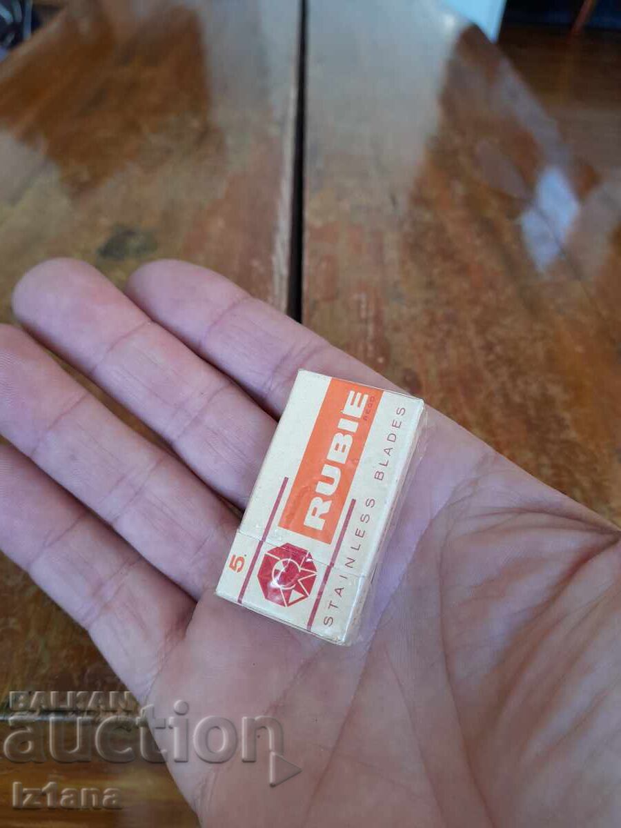 Auction Old RUBIE razors Auction Old RUBIE razors
