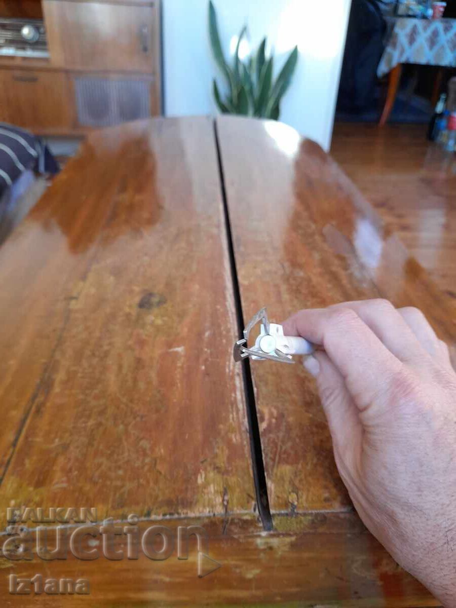 Μια παλιά συλλογή πάγου με τιμή 27.00 BGN | € 13.80 Μια παλιά συλλογή πάγου με τιμή 27.00 BGN | € 13.80