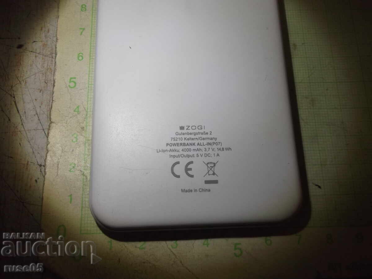 Auction External battery "ZOGI-POWERBANK ALL-IN(P07)" working Auction External battery "ZOGI-POWERBANK ALL-IN(P07)" working