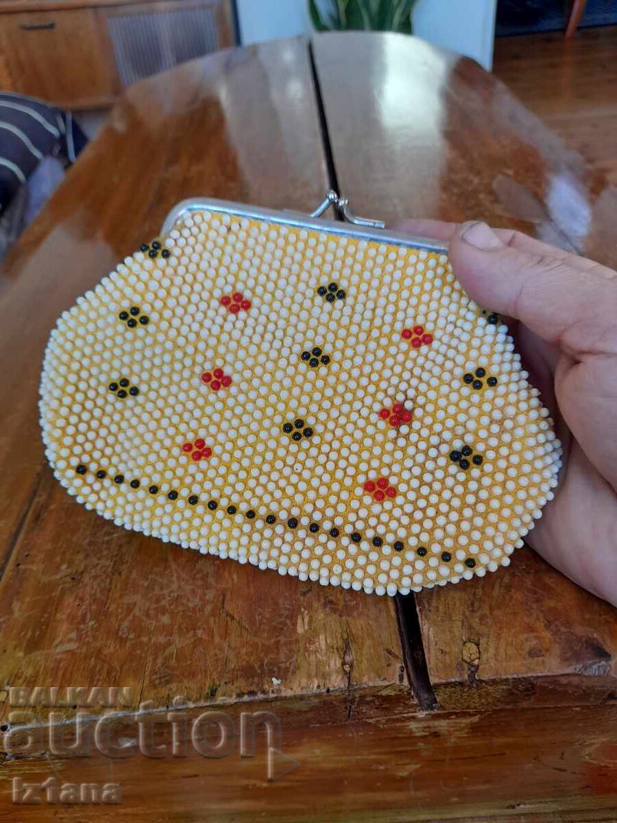 Old beaded purse with price 22.00 BGN | € 11.25 Old beaded purse with price 22.00 BGN | € 11.25