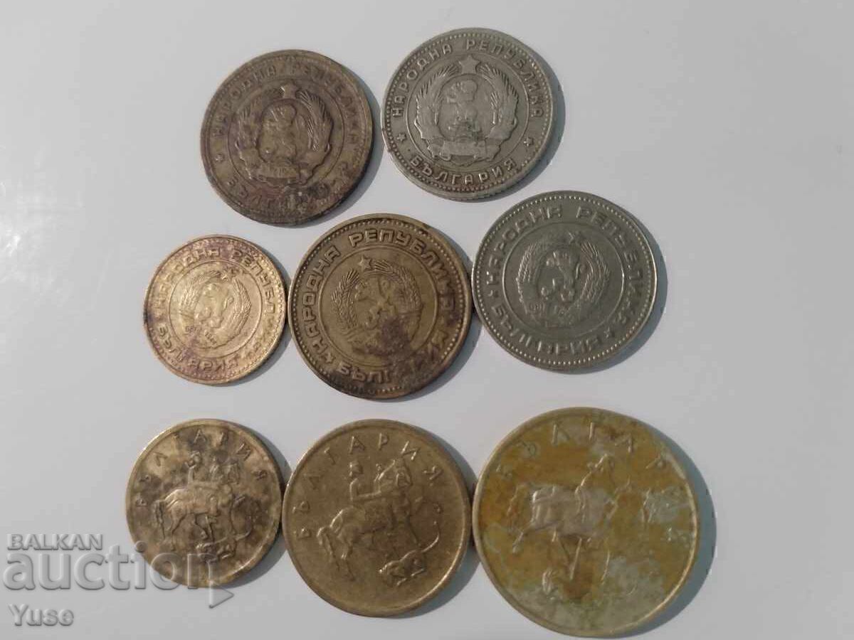 O mulțime de monede bulgărești - 6