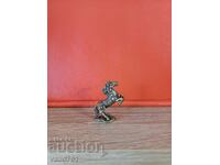 ΜΙΝΙΑΤΟΥΡΑ ΦΙΓΟΥΡΑ ΚΟΝ