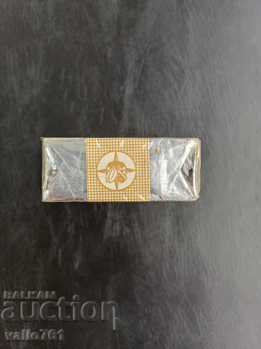 OLD COLLECTIBLE CIGARETTES "FEMINA" PACKAGE UNSEALED with price 30.00 BGN | € 15.34 OLD COLLECTIBLE CIGARETTES "FEMINA" PACKAGE UNSEALED with price 30.00 BGN | € 15.34