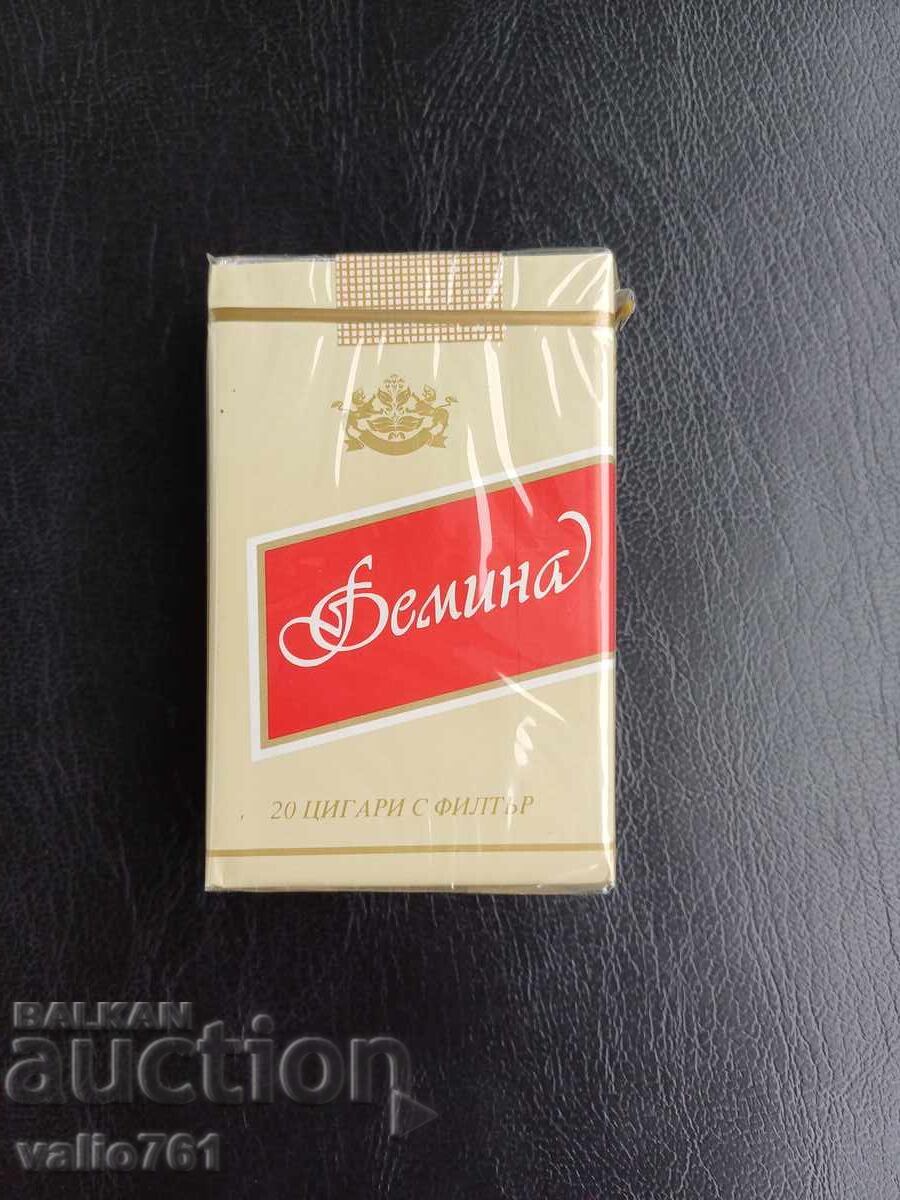 OLD COLLECTIBLE CIGARETTES "FEMINA" PACKAGE UNSEALED OLD COLLECTIBLE CIGARETTES "FEMINA" PACKAGE UNSEALED