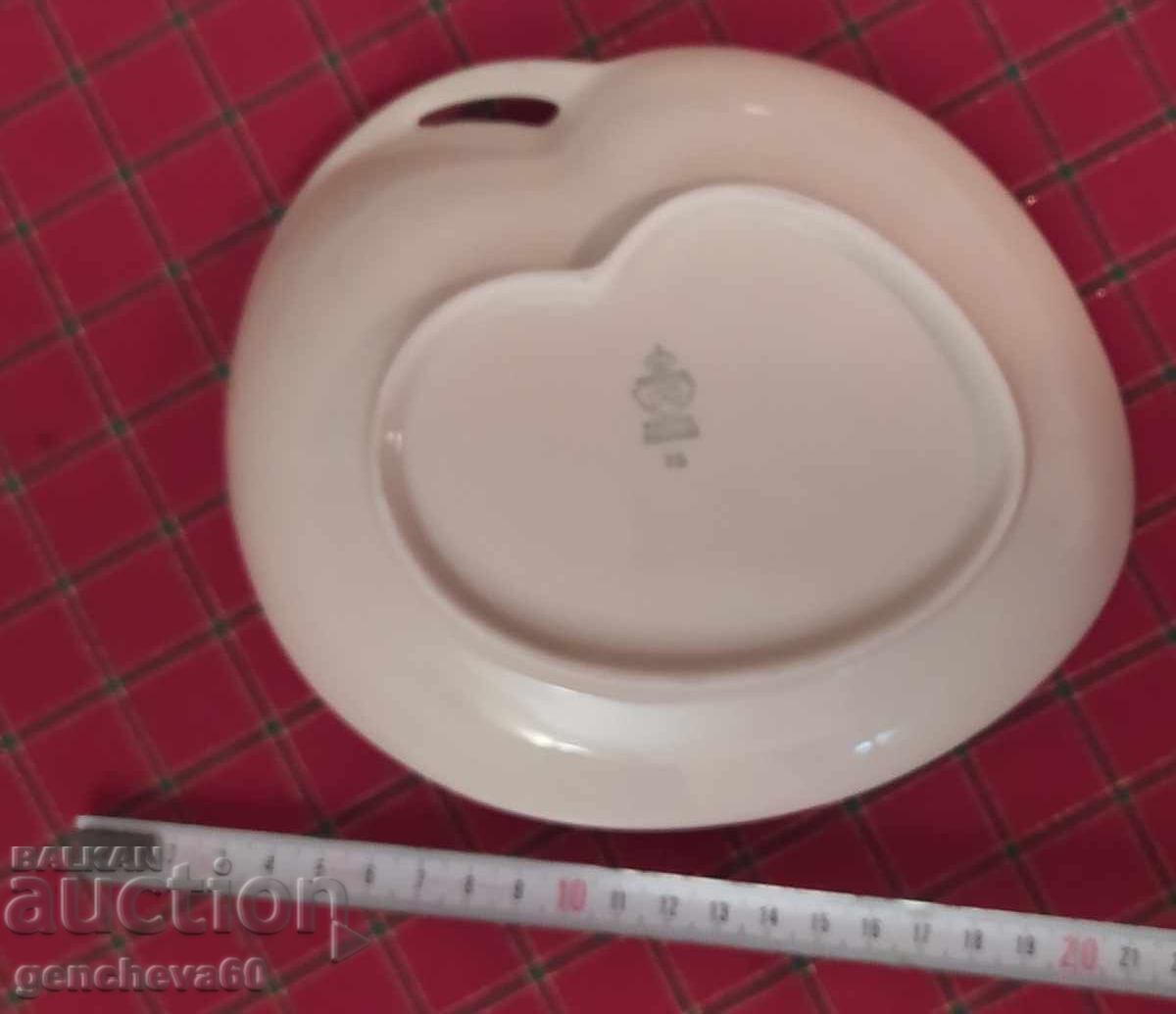 Auction  Retro porcelain apple plate Bavaria