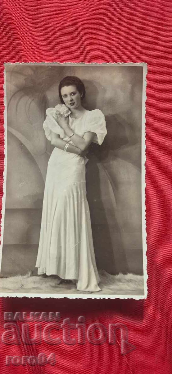 PLOVDIV - GRADUATES - PHOTO PAVLOV