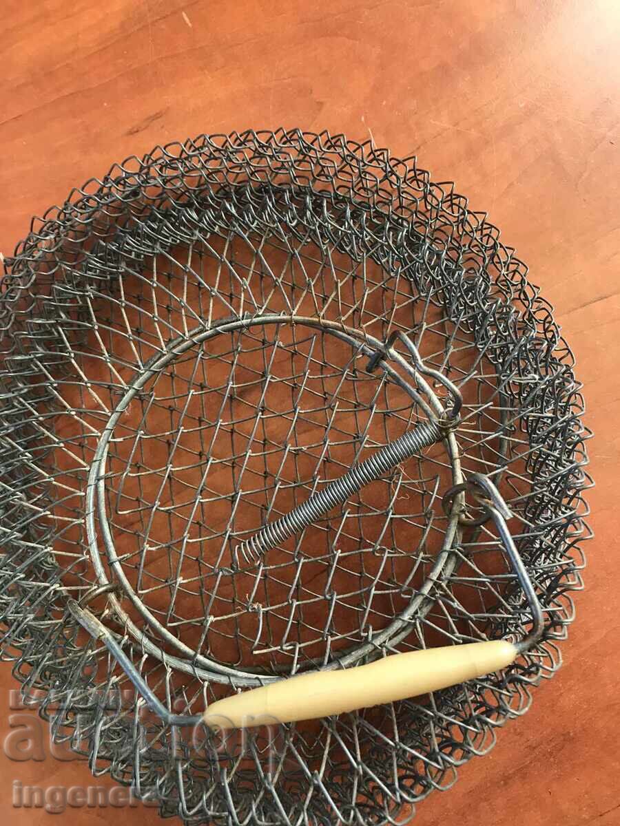 Auction METAL MESH BRAIDED FOAM BOX Auction METAL MESH BRAIDED FOAM BOX